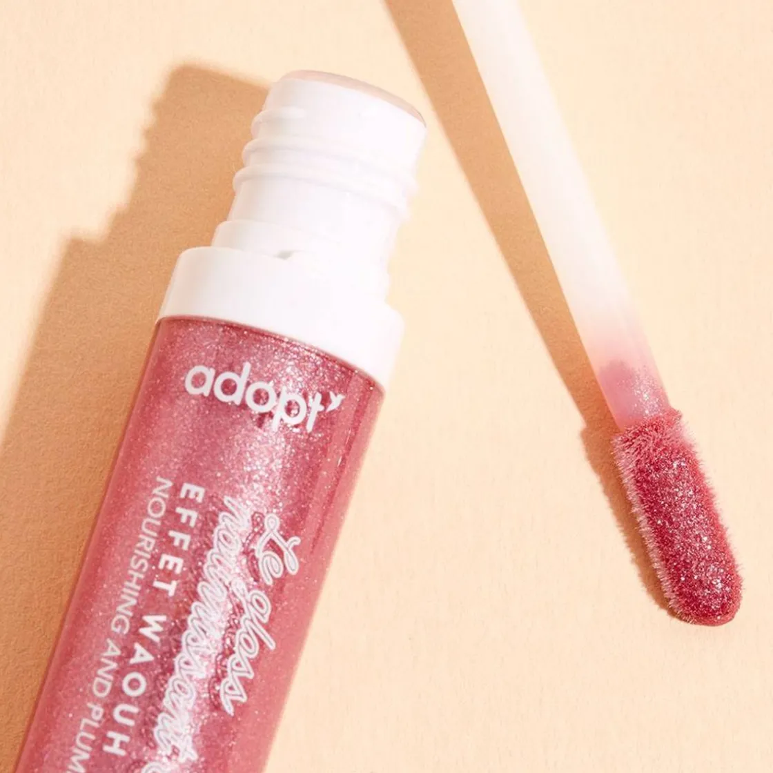 Glittery Lip Gloss With A Wow Effect! Gloss